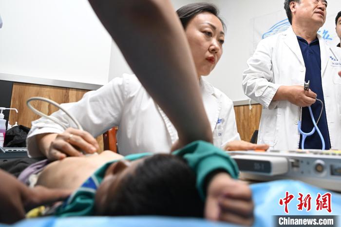 “天使之旅”2025西藏先心病患兒篩查救助行動走進拉薩