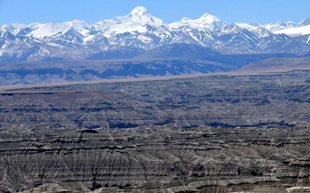 4月5日，西藏阿里札達(dá)土林?！±盍?攝
